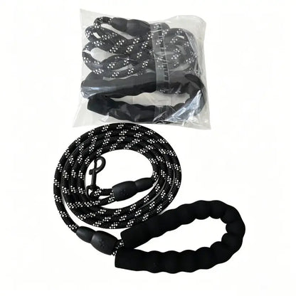 Reflective Dog Leash with Comfortable Cushioned Handle, Dual-Layer Heavy-Duty Design for Strong Dogs, Enhanced Safety and Control, No Tangle Leash